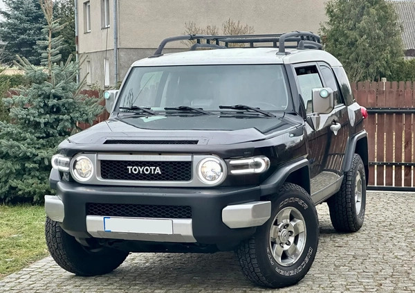 Toyota FJ cena 83000 przebieg: 223000, rok produkcji 2008 z Brok małe 781